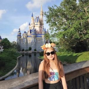 Meet your Posher, Annie